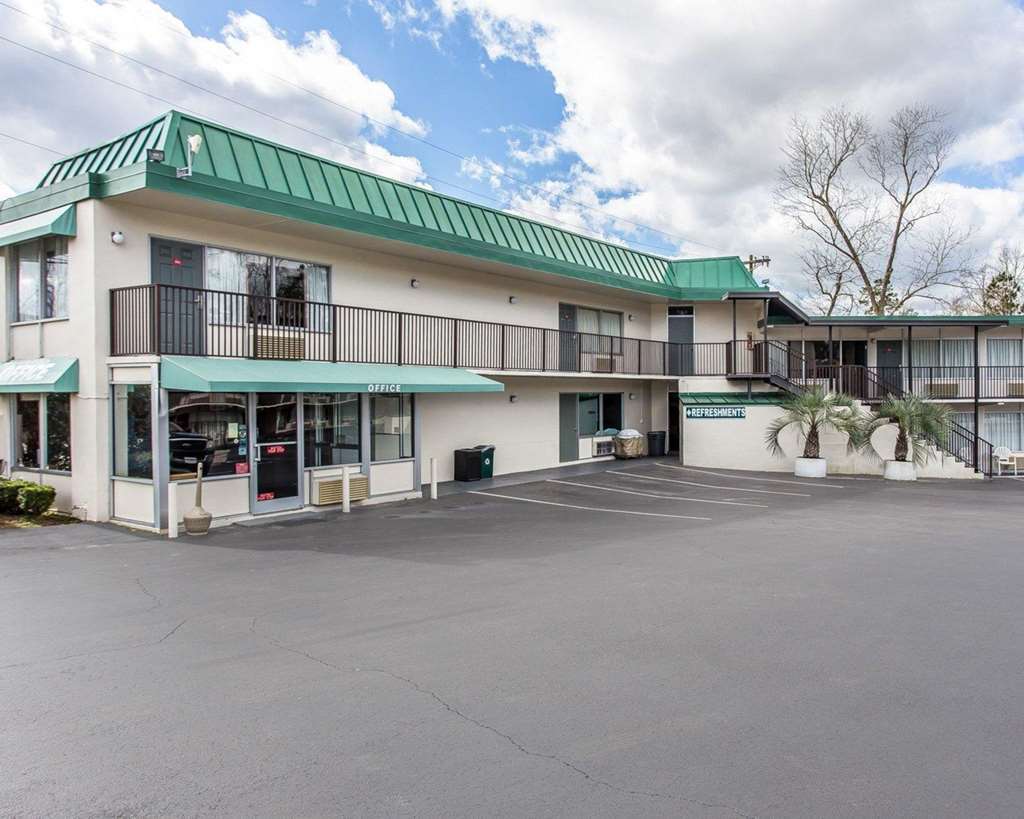 Econo-Lodge Of Conway Exterior photo