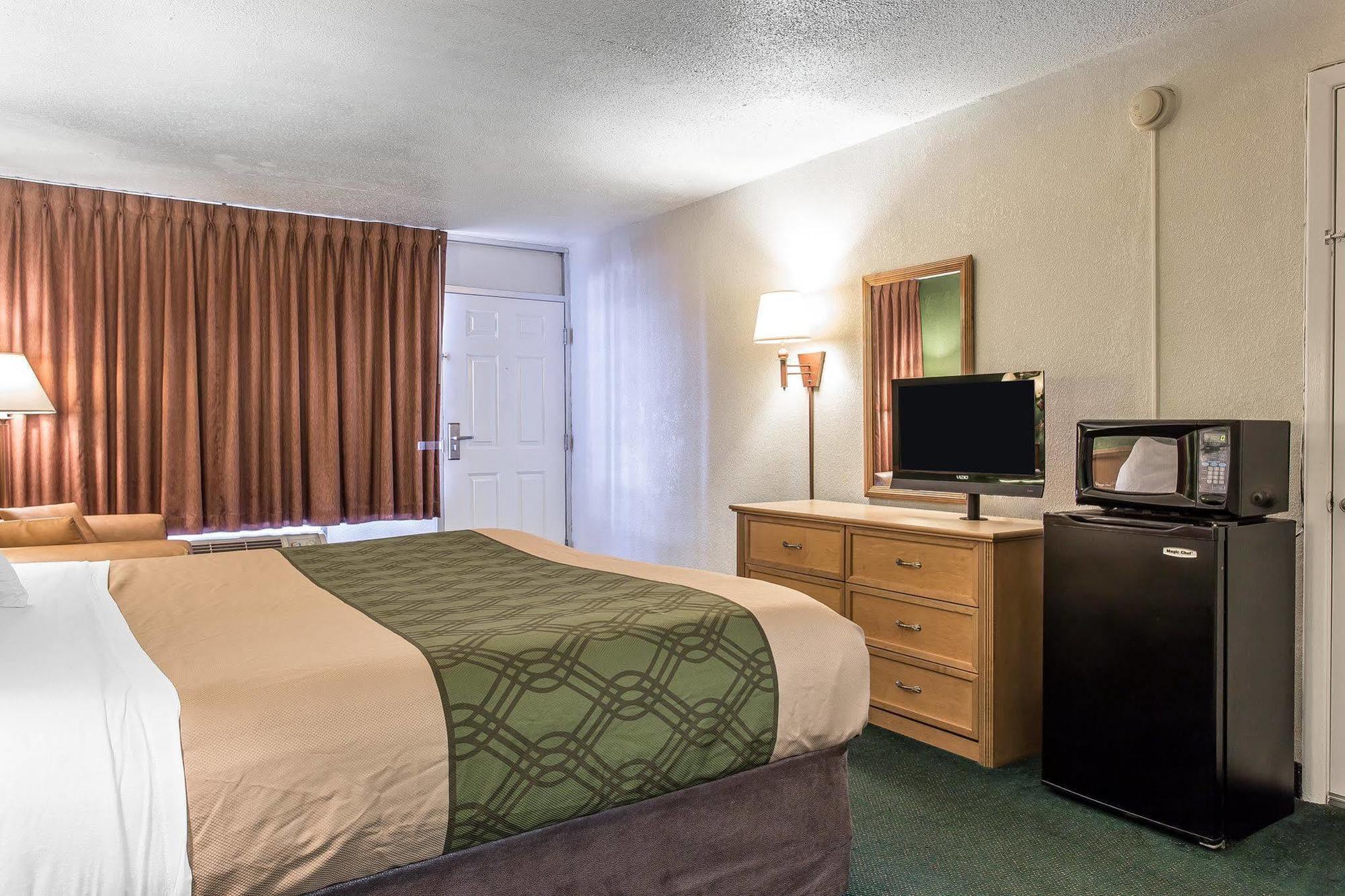 Econo-Lodge Of Conway Exterior photo